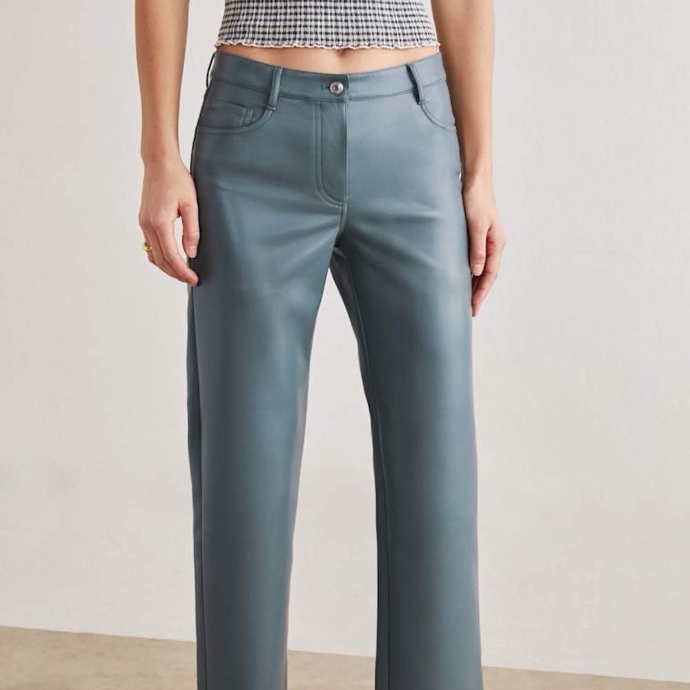 Aritzia Wilfred Melina Vegan Leather Pants – Blue Slate – Size 4 – SOLD OUT - Picture 2 of 7